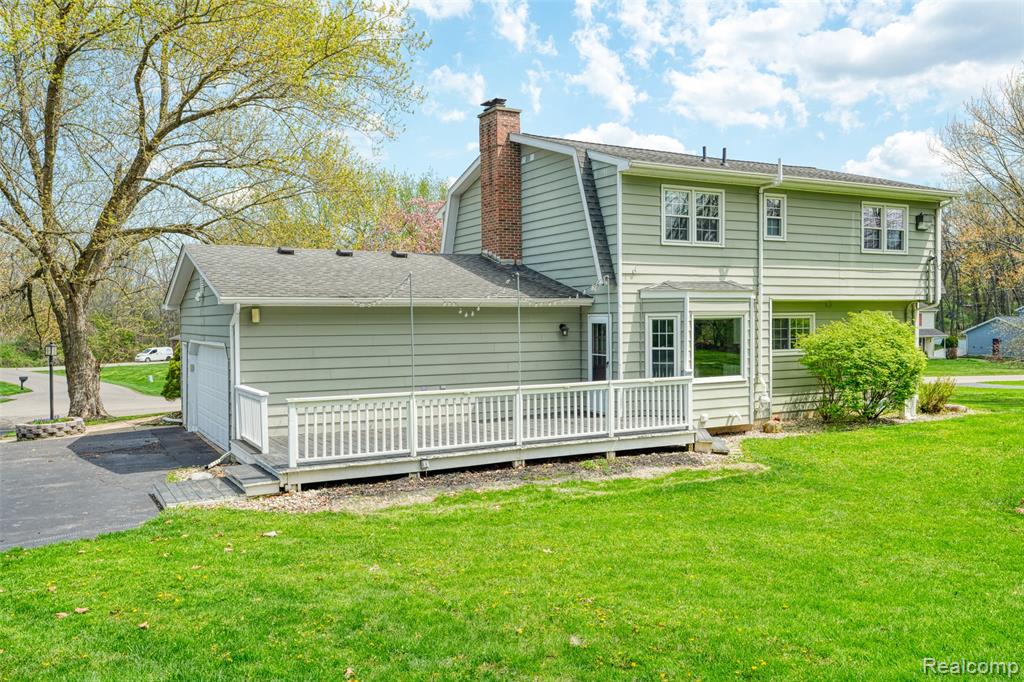 5390 Squires Manor Road Jackson, MI 49201 - Photo 6 of 35