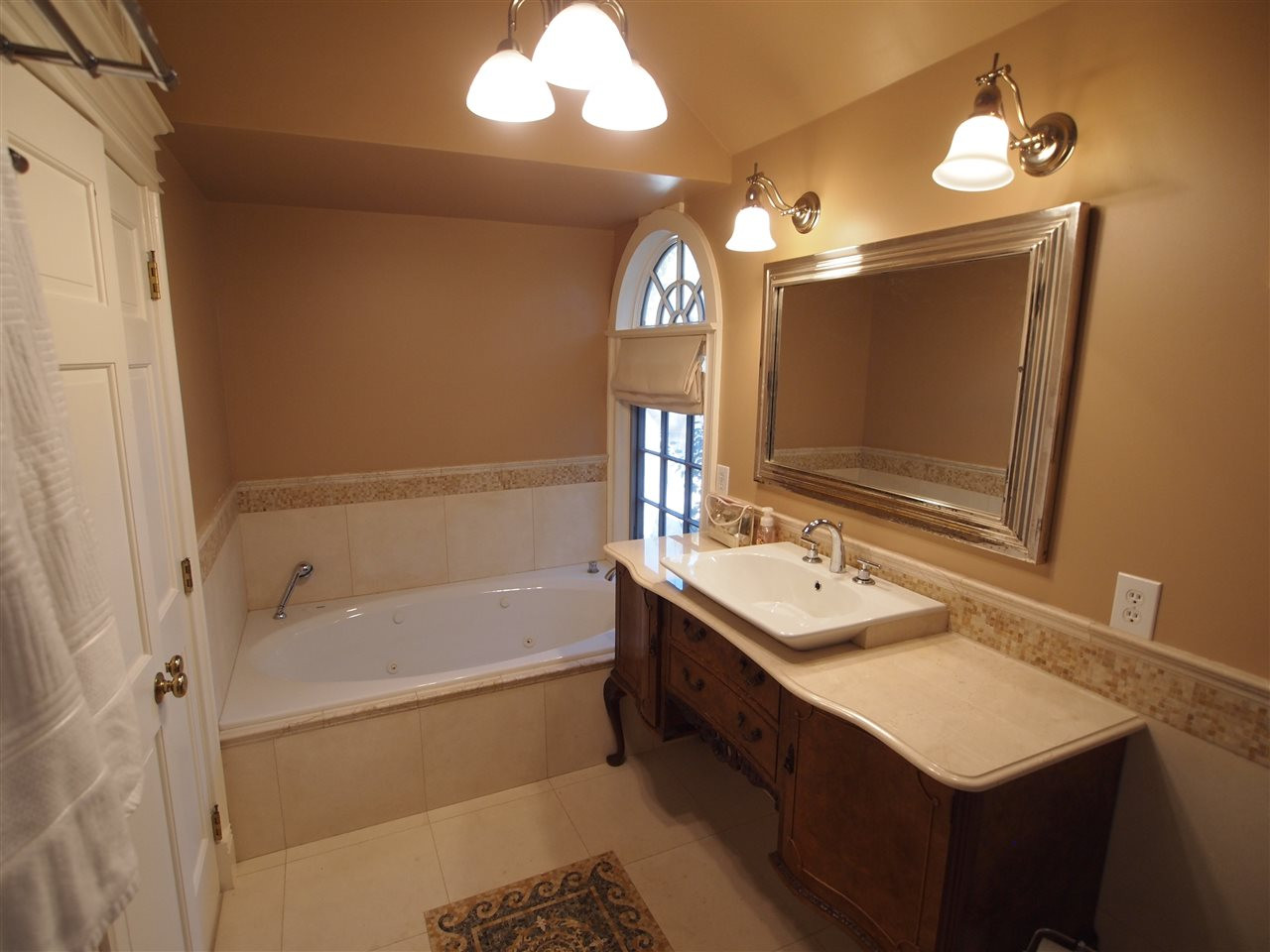 724 Rosemont Avenue Raleigh, NC 27607 - Photo 16 of 24 Bathroom 3