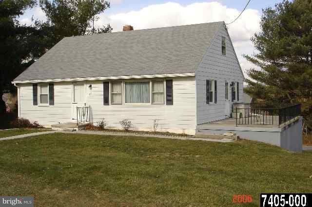 25 Locust Street Spring Grove, PA 17362 - Photo 1 of 8