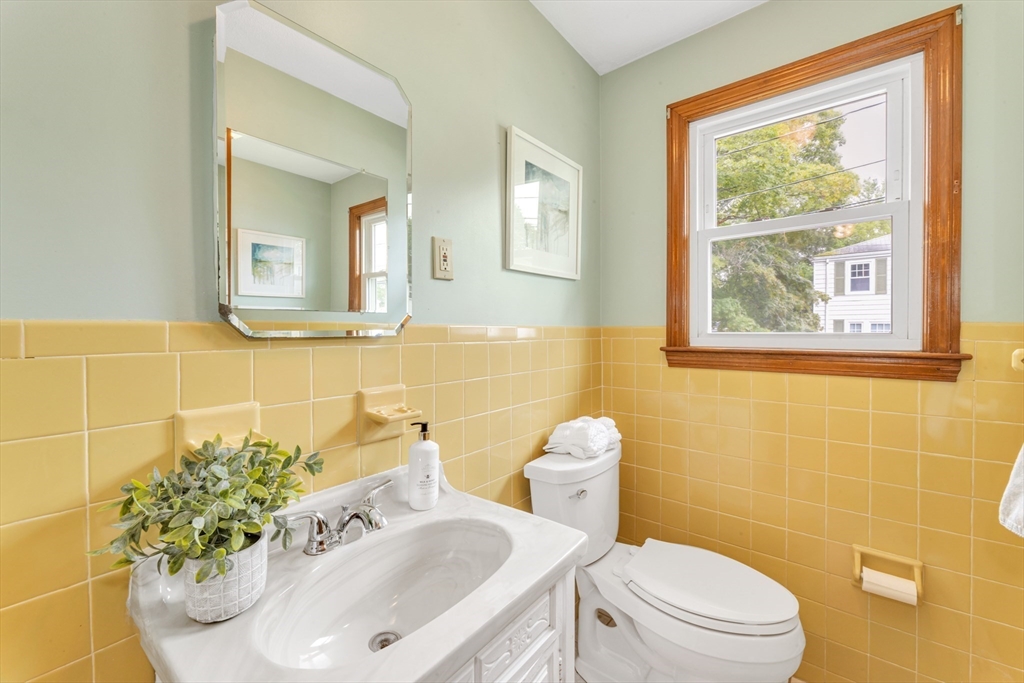 20 Paragon Road Boston, MA 02132 - Photo 22 of 36 Gallery Image 22