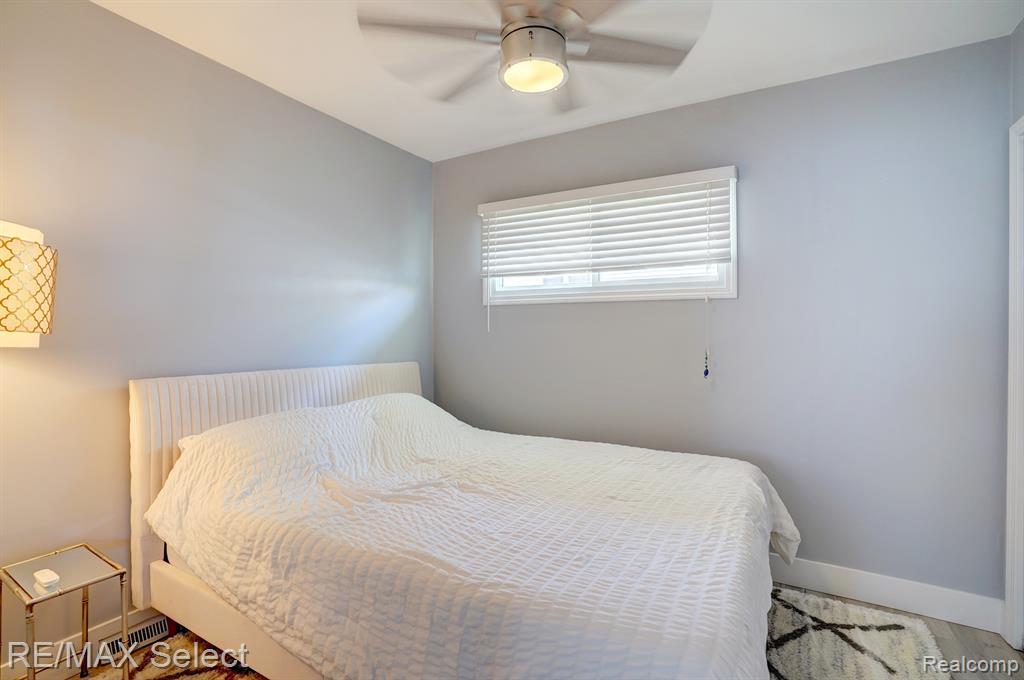 13447 Haddon Street Fenton, MI 48430 - Photo 26 of 30