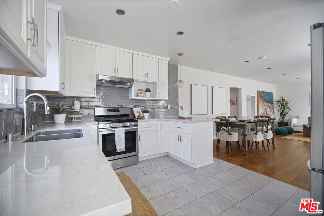 1507 Flagler Lane Redondo Beach, CA 90278 - Photo 7 of 20