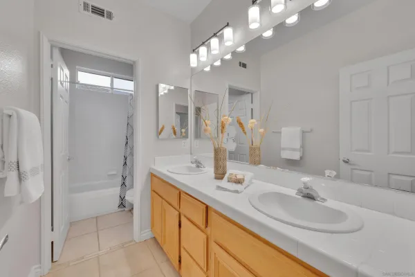 $1,760,000 | 11674 Scripps Creek Drive, San Diego, CA 92131