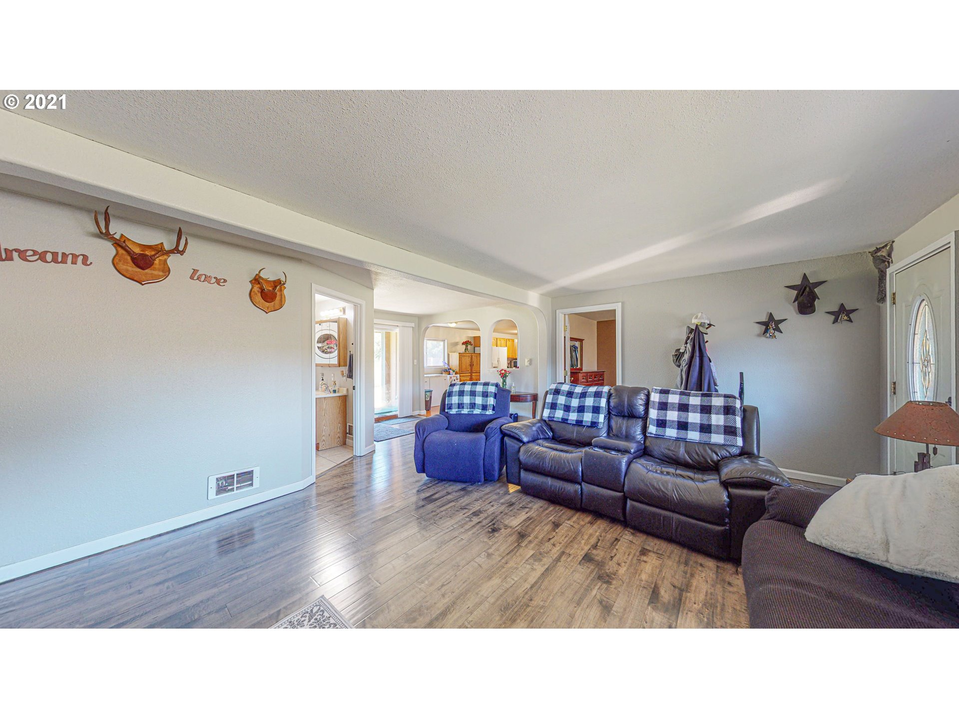 64652 Cammann Road Coos Bay, OR 97420 - Photo 6 of 27 Gallery Image 6