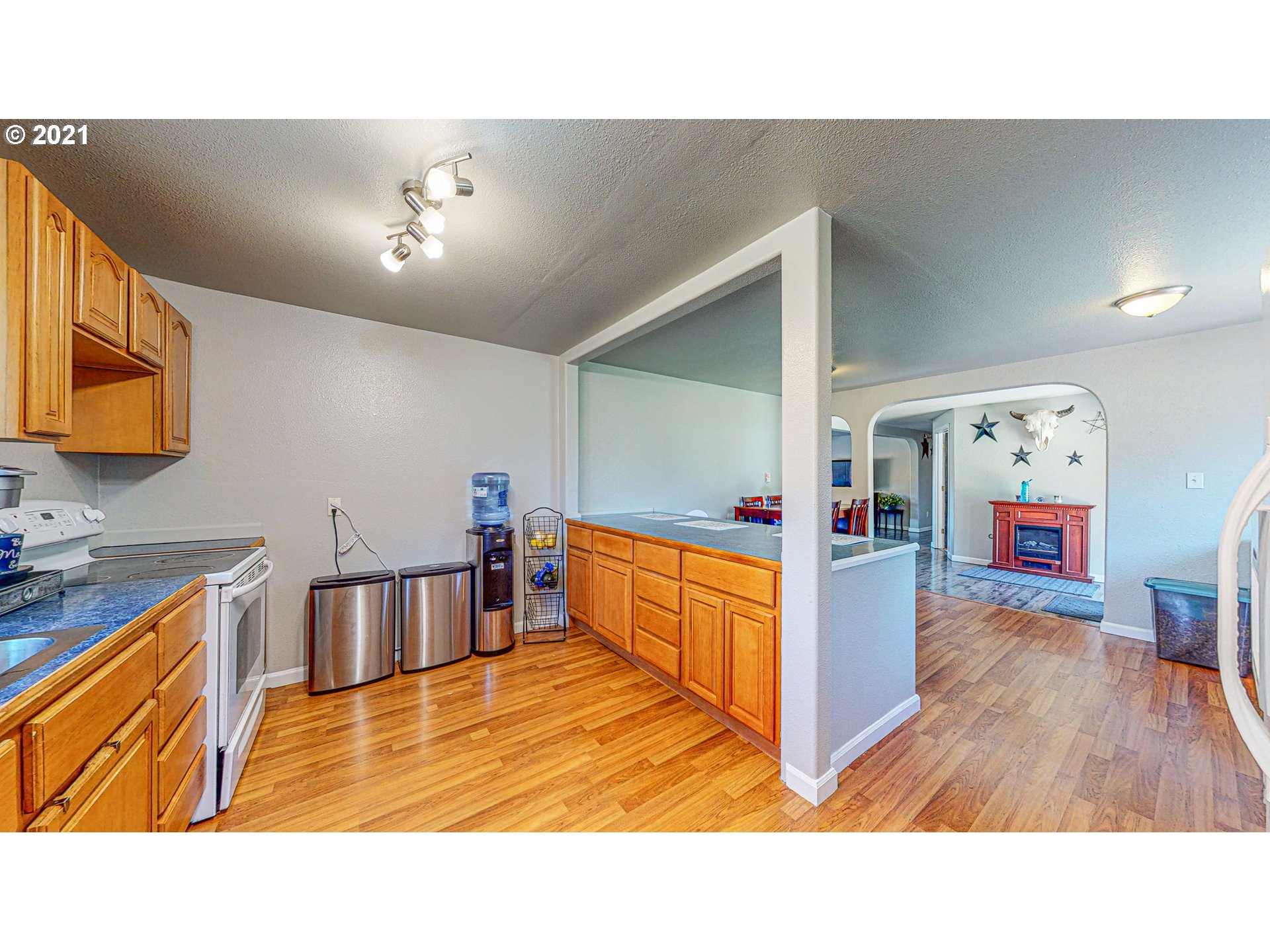 64652 Cammann Road Coos Bay, OR 97420 - Photo 10 of 27 Gallery Image 10