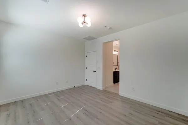 $2,325 | 5550 North 16th Street, Unit 152, Phoenix, AZ 85016