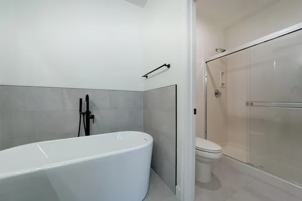 $2,325 | 5550 North 16th Street, Unit 152, Phoenix, AZ 85016