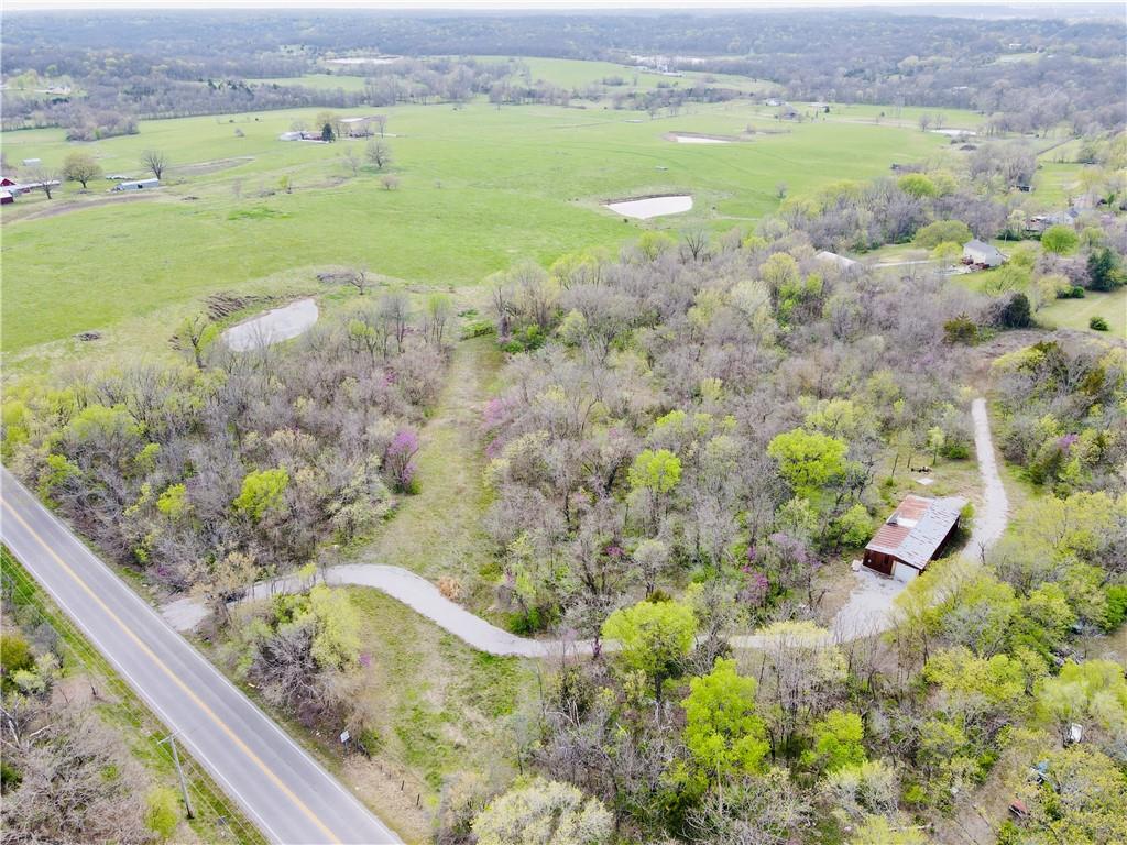 814 North Buckner Tarsney Road Buckner, MO 64016 - Photo 4 of 11