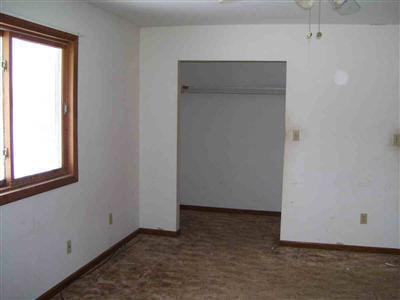 1810 Greenwood Road Lapeer, MI 48446 - Photo 9 of 13 20196429-8.JPG