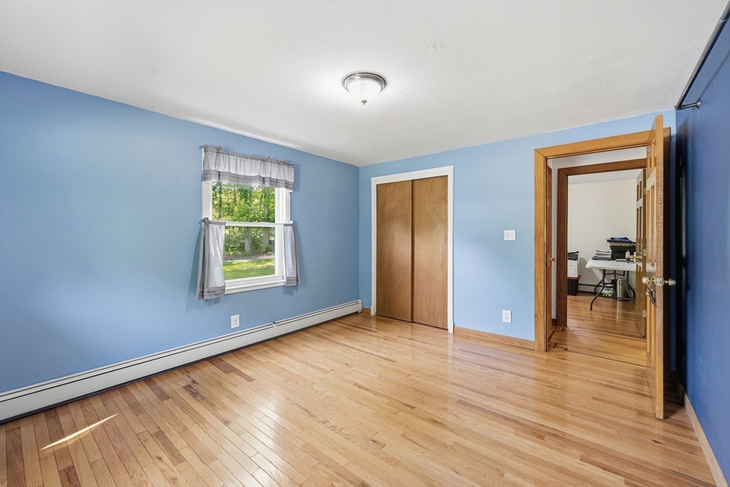 126 Putnam Hill Road Sutton, MA 01590 - Photo 18 of 32