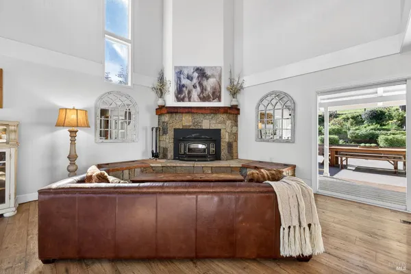 $1,995,000 | 433 San Geronimo Valley Drive, San Geronimo, CA 94963