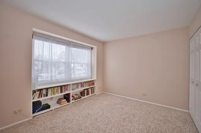 $375,000 | 493 Harvard Lane, Bartlett, IL 60103