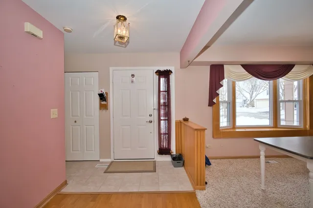 $375,000 | 493 Harvard Lane, Bartlett, IL 60103