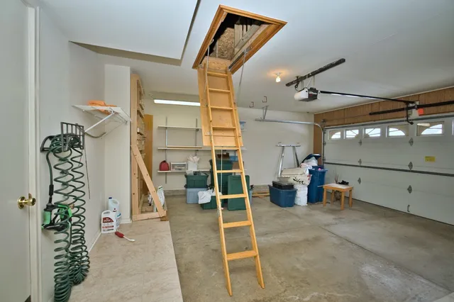 $375,000 | 493 Harvard Lane, Bartlett, IL 60103