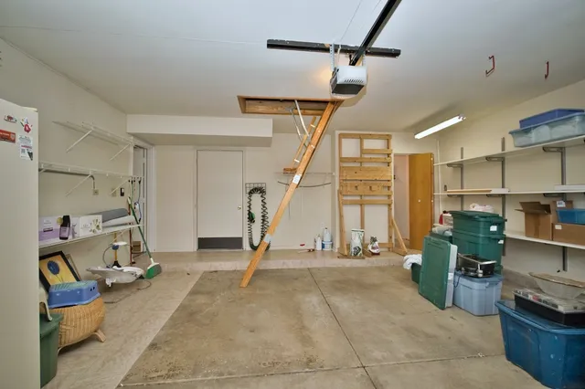 $375,000 | 493 Harvard Lane, Bartlett, IL 60103