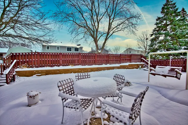 $375,000 | 493 Harvard Lane, Bartlett, IL 60103