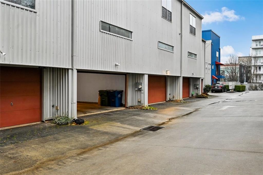 920 Memorial Drive Southeast, Unit 36 Atlanta, GA 30316 - Photo 25 of 36 a view of street with large building