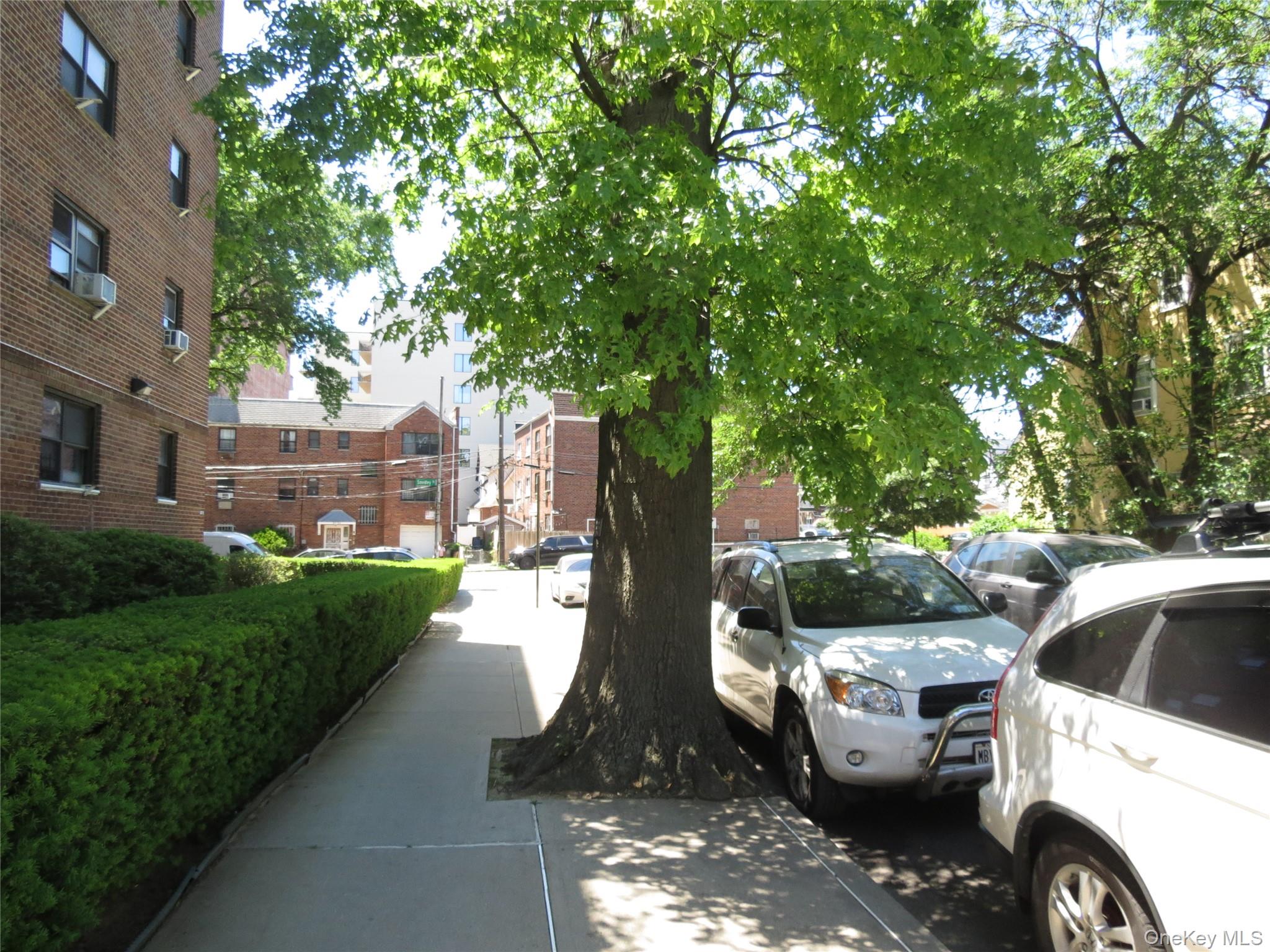 147-14 84th Road, Unit 2A Queens, NY 11435 - Photo 31 of 36