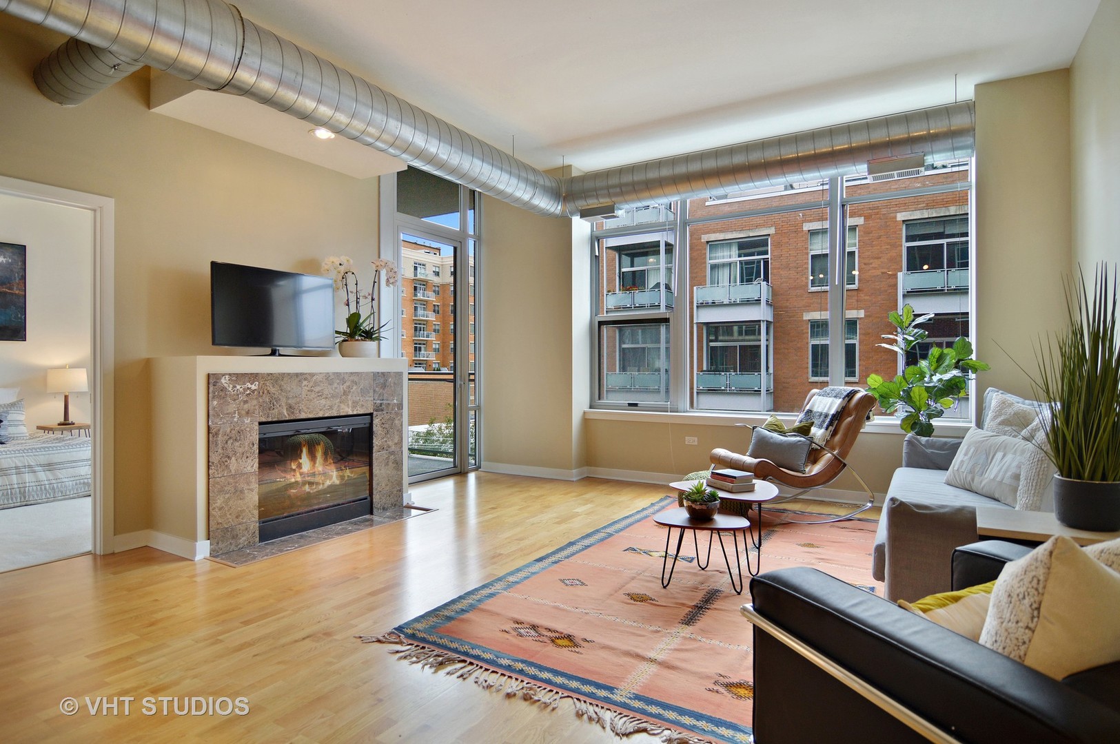 901 West Madison Street, Unit 408 Chicago, IL 60607 - Photo 2 of 16
