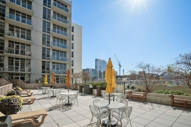 901 West Madison Street, Unit 408 Chicago, IL 60607 - Photo 13 of 16