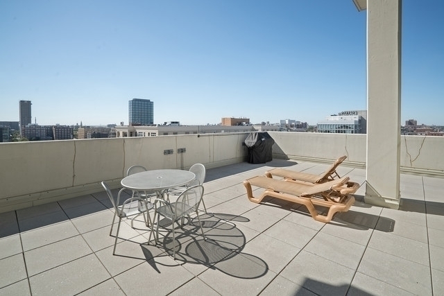 901 West Madison Street, Unit 408 Chicago, IL 60607 - Photo 15 of 16