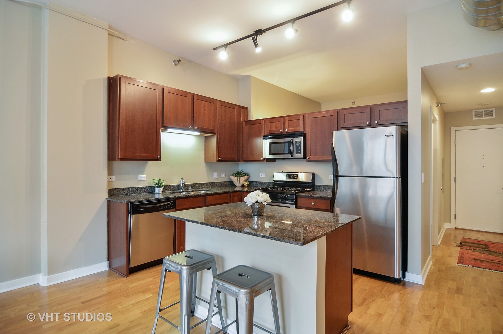 901 West Madison Street, Unit 408 Chicago, IL 60607 - Photo 4 of 16