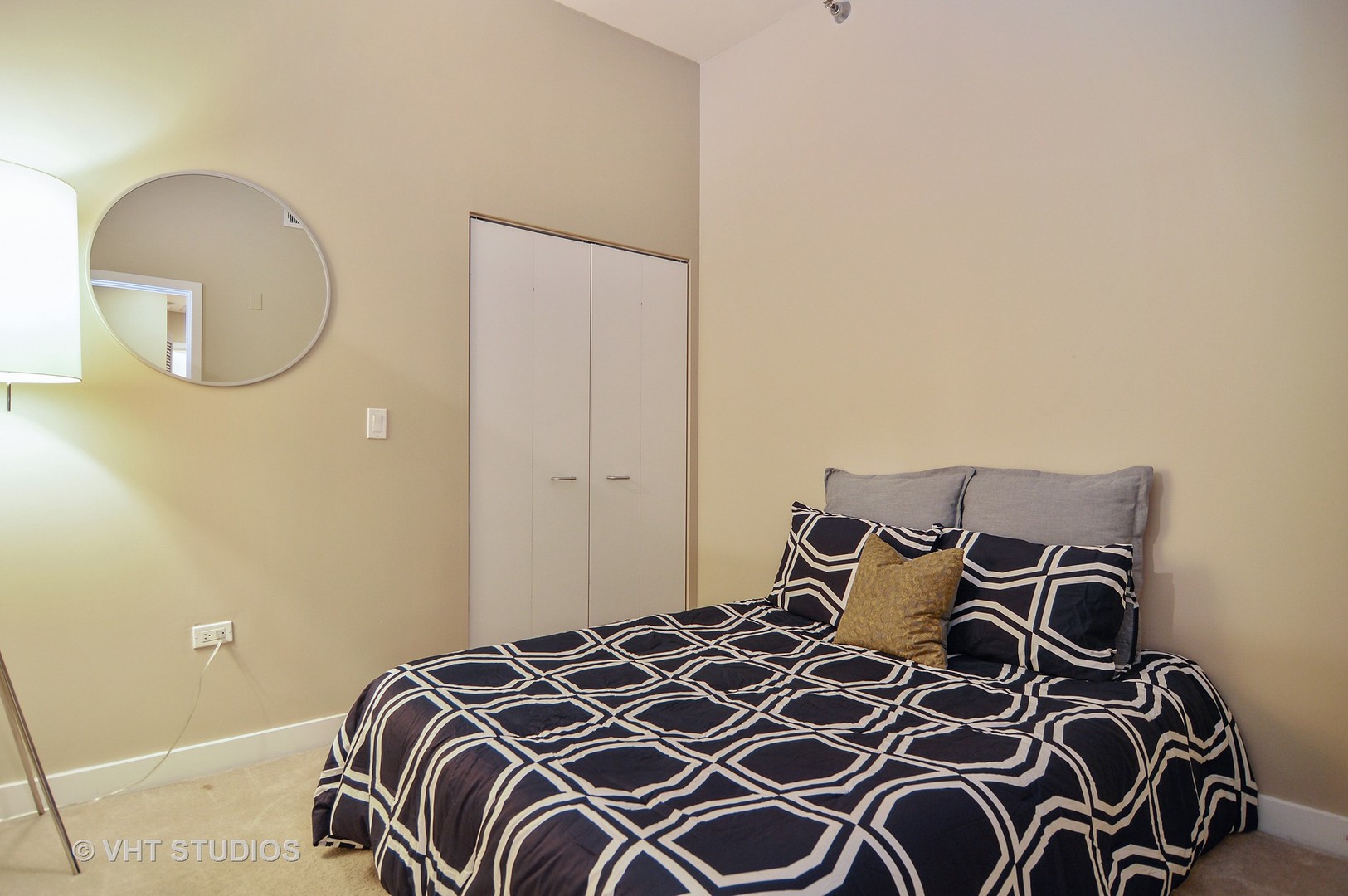 901 West Madison Street, Unit 408 Chicago, IL 60607 - Photo 7 of 16
