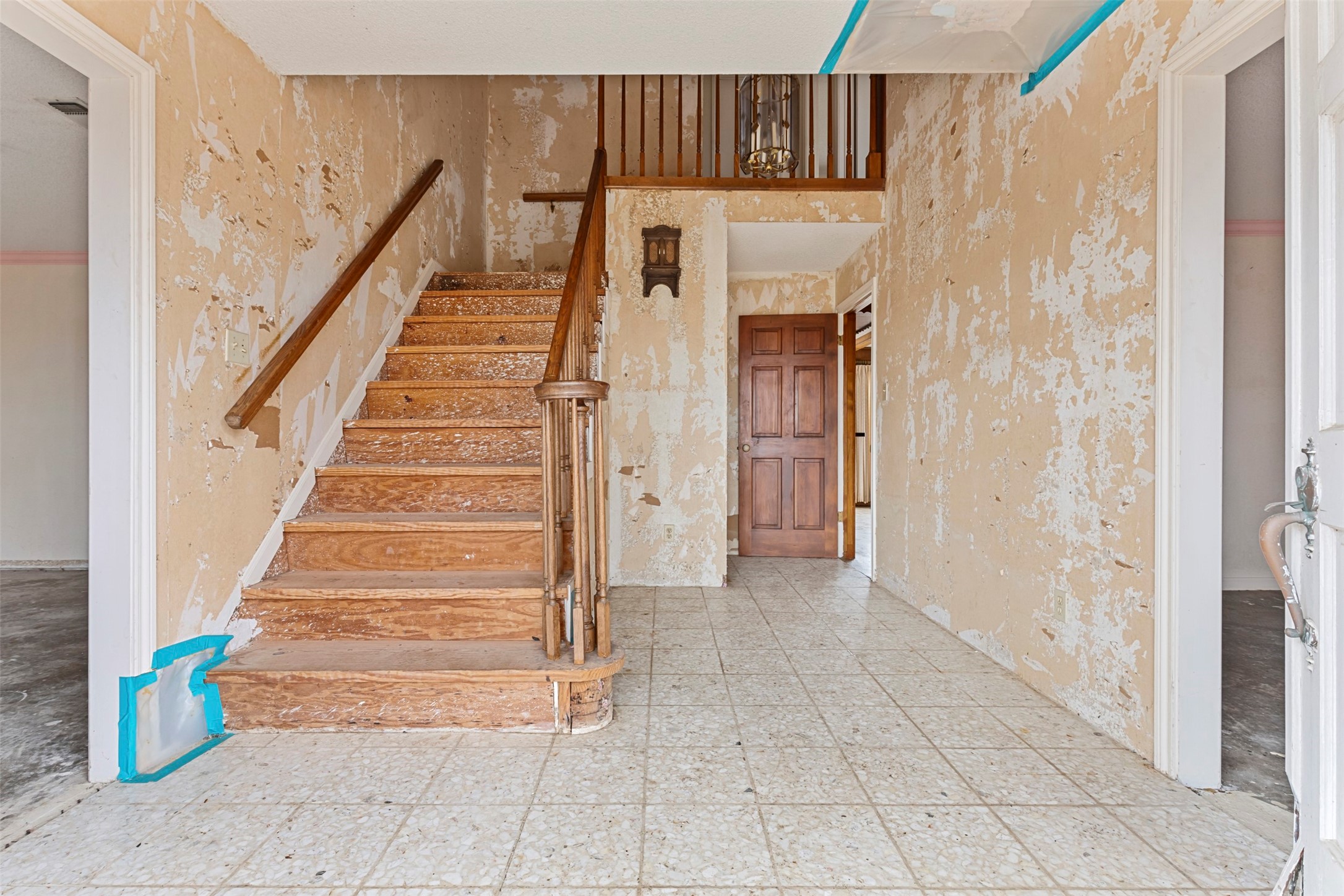 22279 Chapman Road Hempstead, TX 77445 - Photo 15 of 28 Foyer