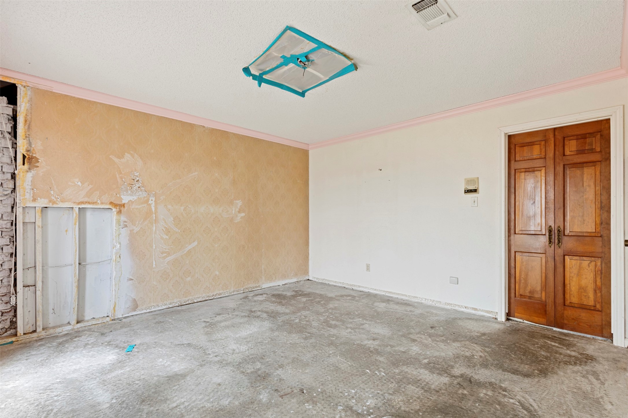 22279 Chapman Road Hempstead, TX 77445 - Photo 16 of 28 Formal Dining Room