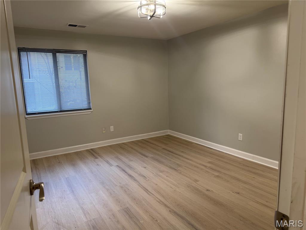 950 East Rue De La Banque, Unit L6 Creve Coeur, MO 63141 - Photo 15 of 25