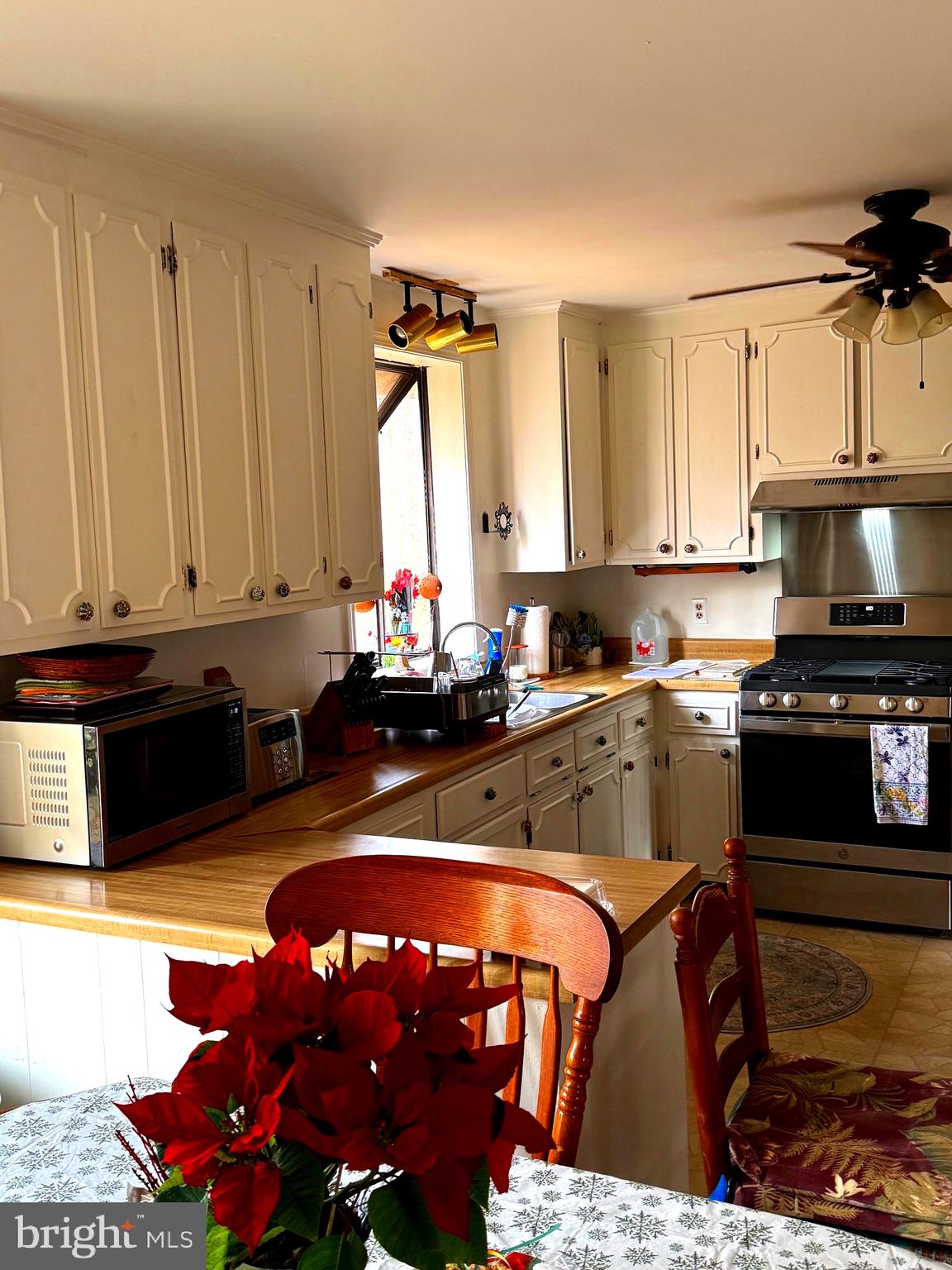 7633 Riverside Farm Road Marshall, VA 20115 - Photo 6 of 38 Gallery Image 6