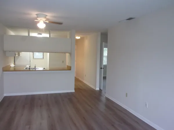 $1,425 | 700 West Pope Road, St. Augustine, FL 32080