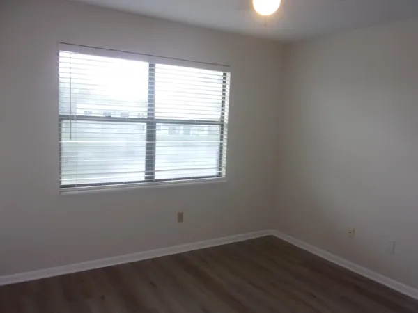 $1,425 | 700 West Pope Road, St. Augustine, FL 32080