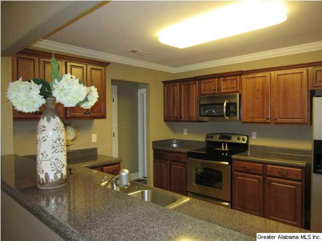 98 Spring Lake Boulevard Clanton, AL 35045 - Photo 7 of 32