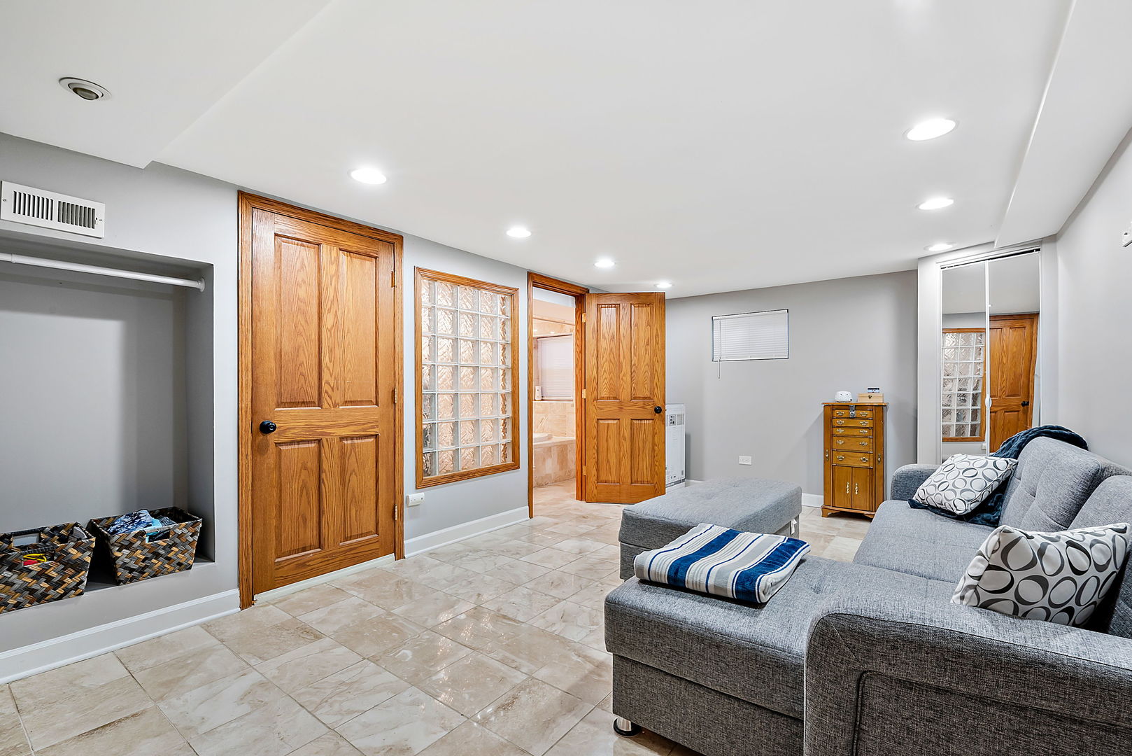 304 Inverrary Lane, Unit 304 Deerfield, IL 60015 - Photo 10 of 15
