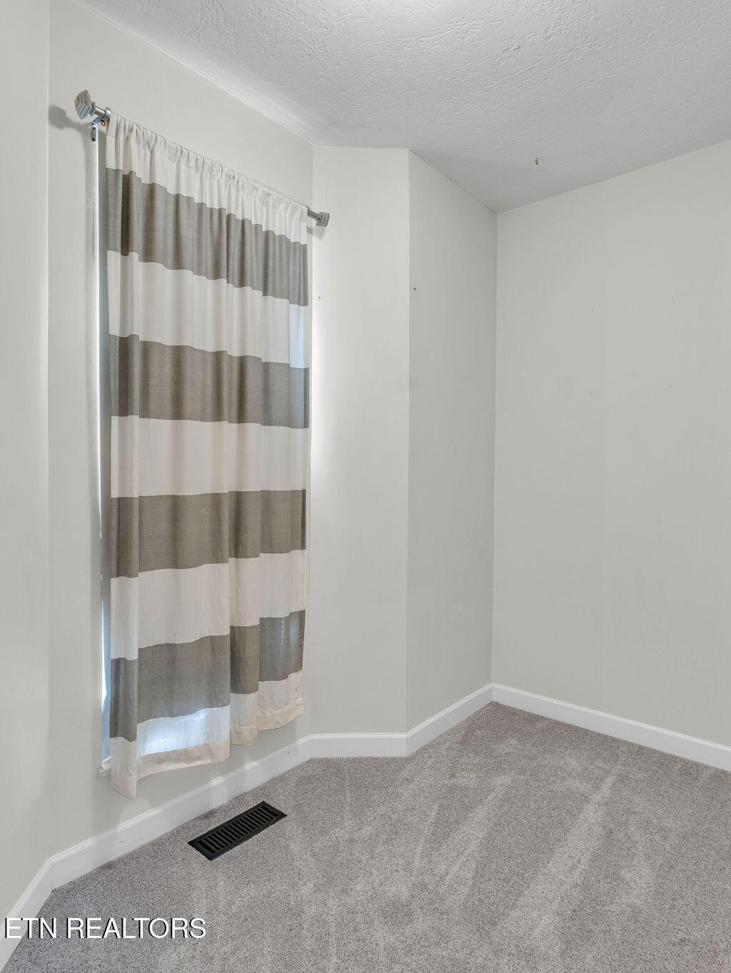 7425 Lawford Road Knoxville, TN 37919 - Photo 31 of 57 a view of a bathroom with a shower