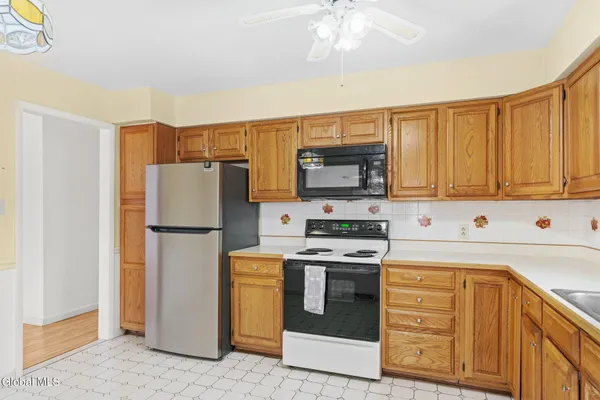 $380,000 | 1041 Gates Drive, Schenectady, NY 12306