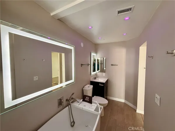 $3,300 | 16206 Valleyvale Drive, Fontana, CA 92337