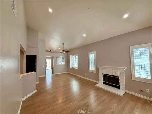 $3,300 | 16206 Valleyvale Drive, Fontana, CA 92337