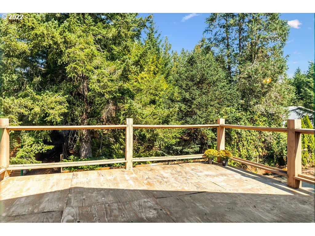 19111 Southeast Langensand Road Sandy, OR 97055 - Photo 17 of 31 a view of a balcony with mountain view
