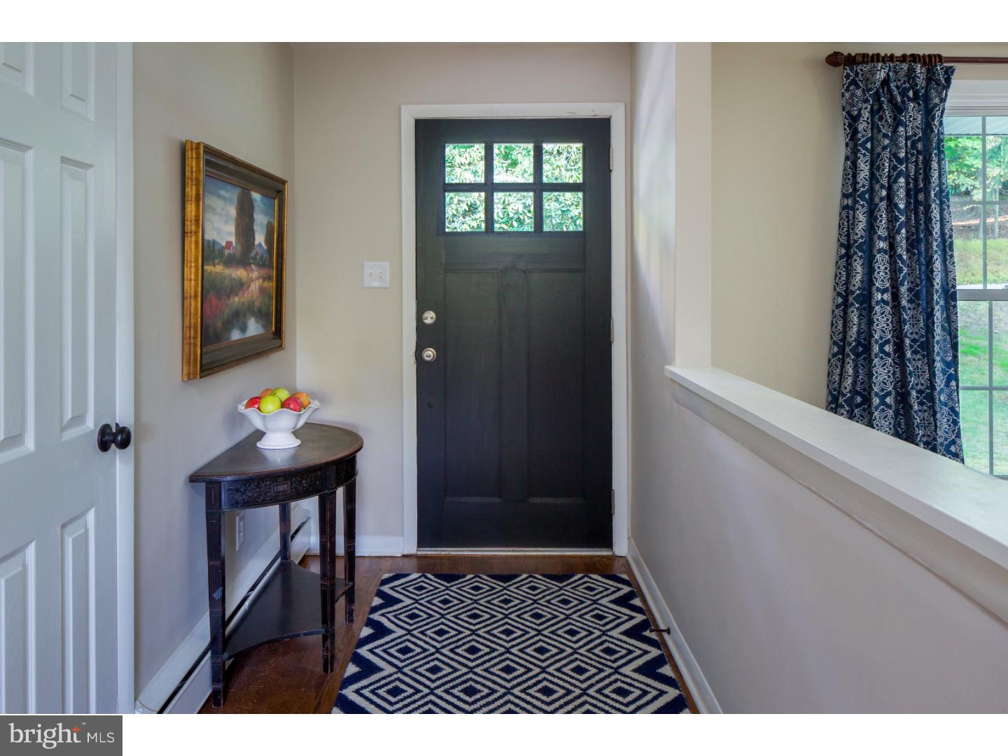 613 Pugh Road Wayne, PA 19087 - Photo 3 of 25 Foyer