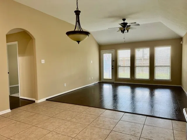 $1,900 | 21914 Cascade Hollow Lane, Spring, TX 77379