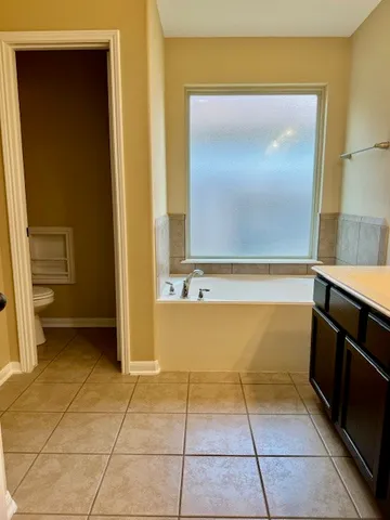 $1,900 | 21914 Cascade Hollow Lane, Spring, TX 77379