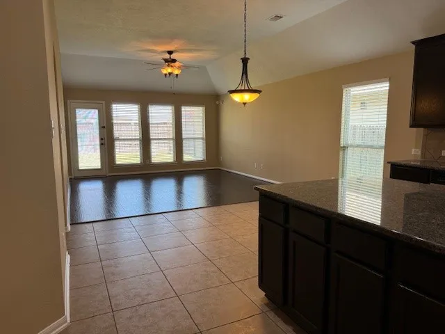 $1,900 | 21914 Cascade Hollow Lane, Spring, TX 77379