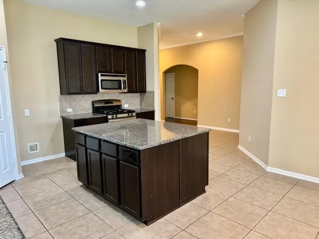 $1,900 | 21914 Cascade Hollow Lane, Spring, TX 77379