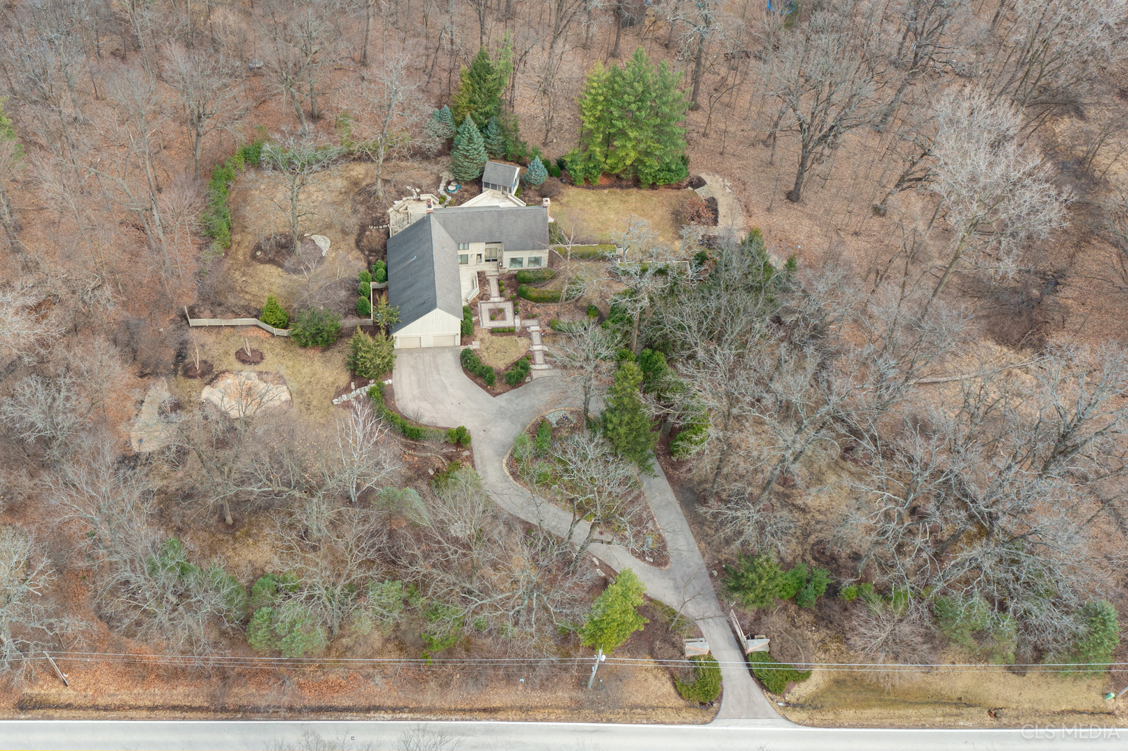 5N303 Crane Road St. Charles, IL 60175 - Photo 1 of 39 a view of a yard