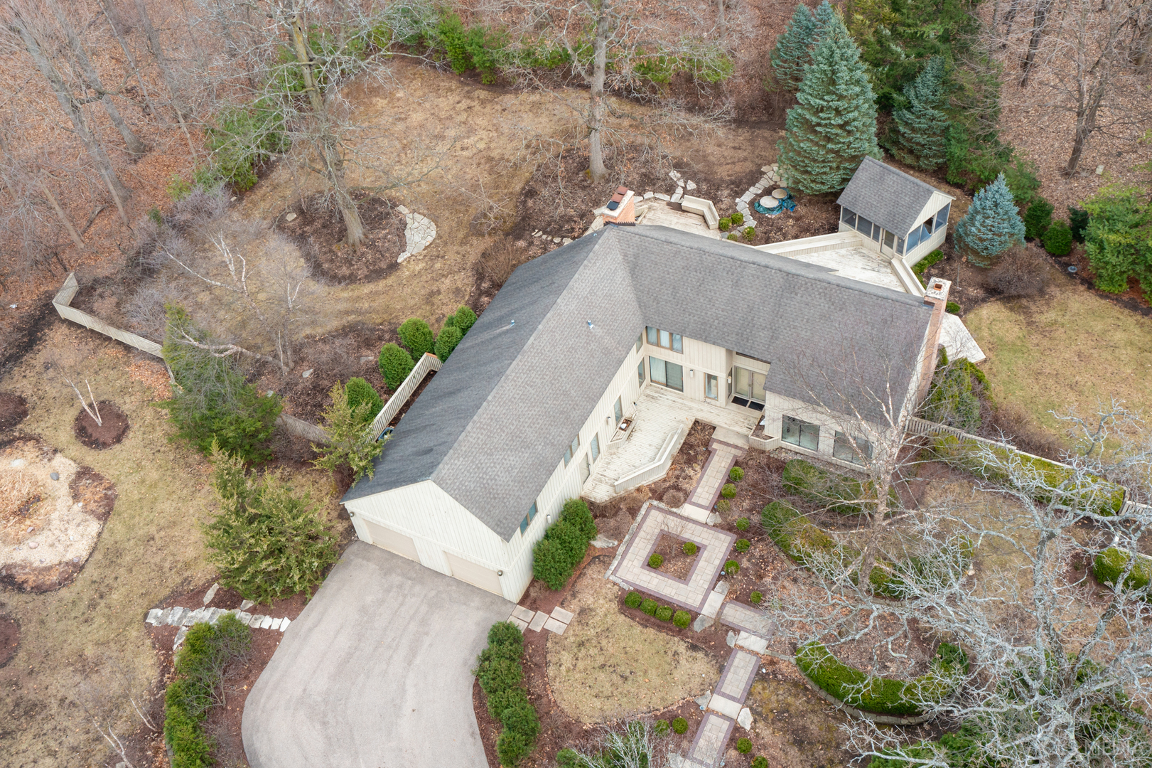 5N303 Crane Road St. Charles, IL 60175 - Photo 3 of 39 an aerial view of a house with a yard and large trees