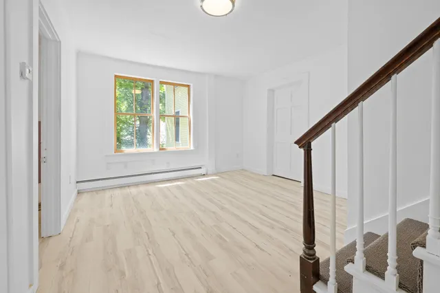 $3,000 | 5138 Main Street, Manchester, VT 05255