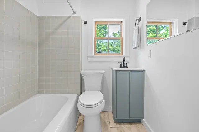 $3,000 | 5138 Main Street, Manchester, VT 05255