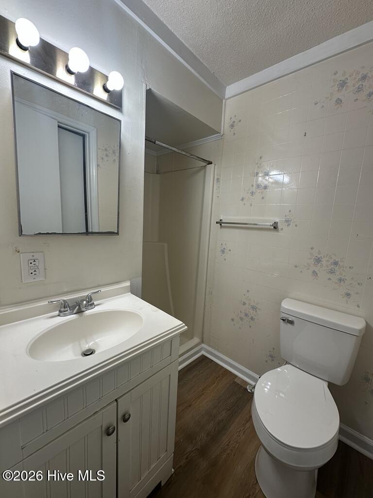 21 Crown Point Road Hubert, NC 28539 - Photo 7 of 13 Primary Bathroom
